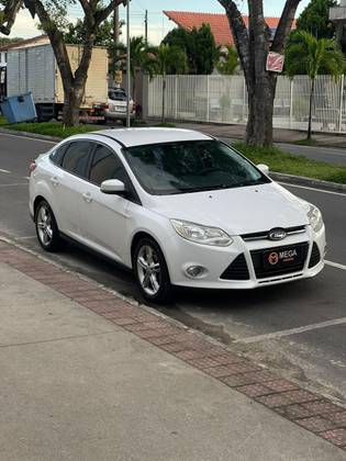FORD FOCUS 2.0 SE PLUS 16V FLEX 4P POWERSHIFT